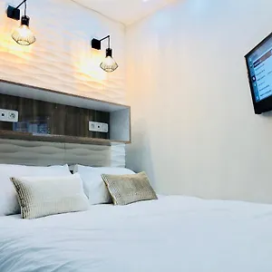 Luxe Monaco Love hotel