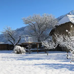 D'hotes Les Peschiers Bed & Breakfast