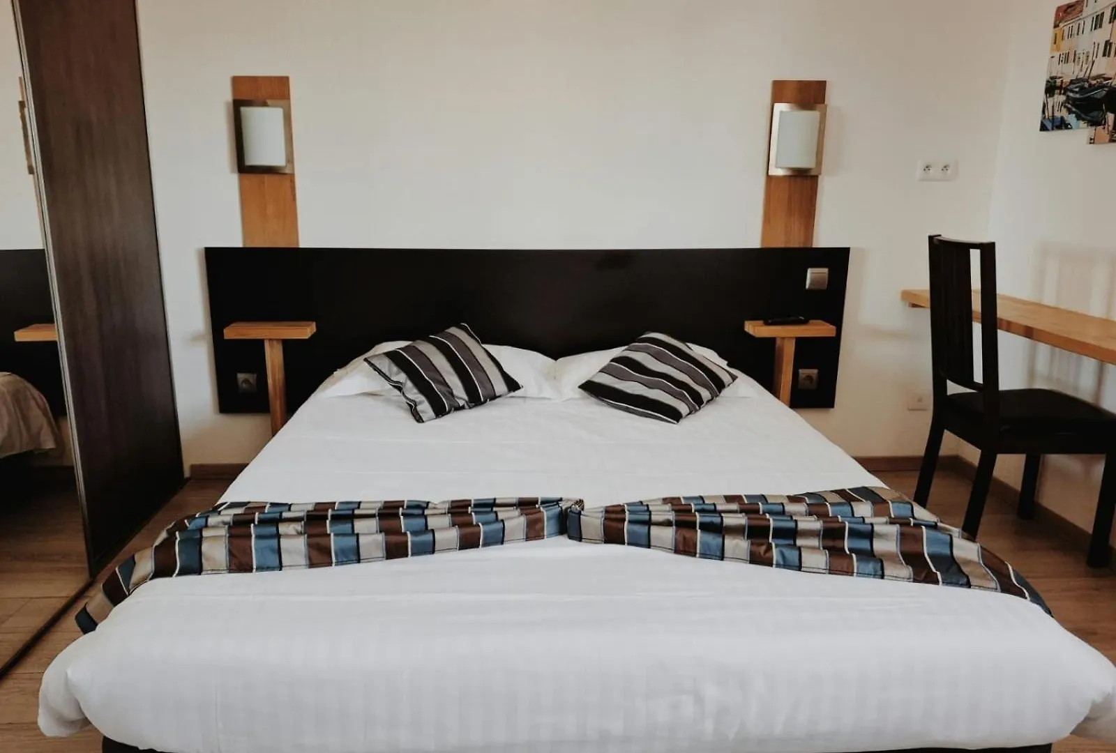 Appart'Hotel Residella House Room & Kitchen Avignon Le Pontet Le Pontet  3*, Le Pontet (Vaucluse)
