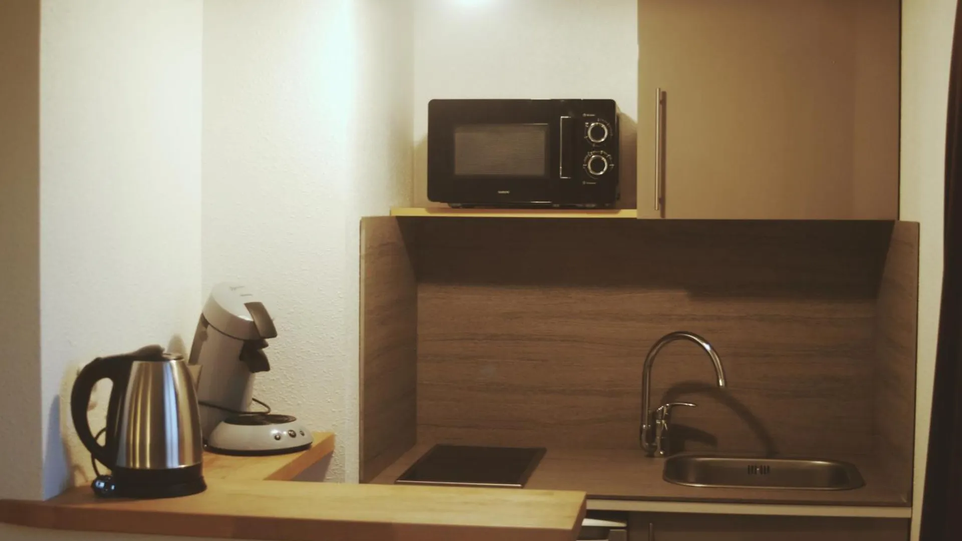 Appart'Hotel Residella House Room & Kitchen Avignon Le Pontet Le Pontet  3*, Le Pontet (Vaucluse) France