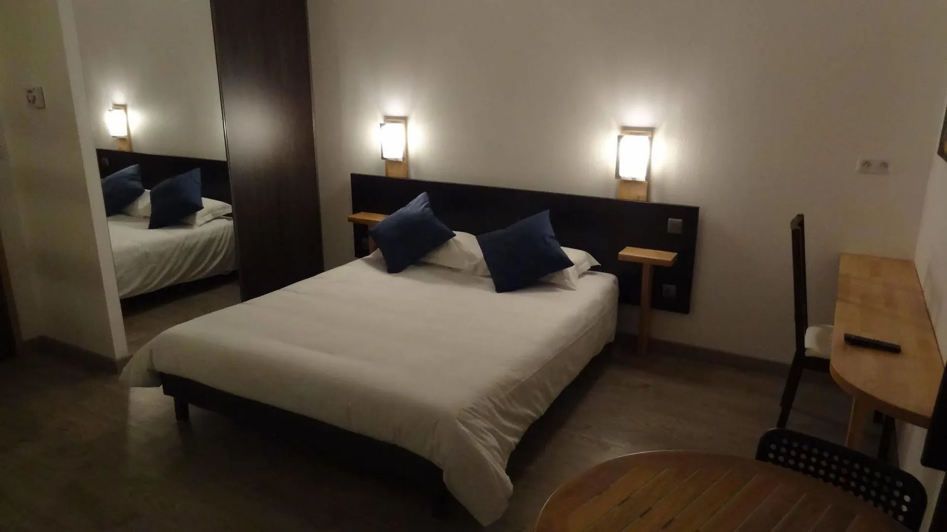 Appart'Hotel Residella House Room & Kitchen Avignon Le Pontet Le Pontet  3*, Le Pontet (Vaucluse)